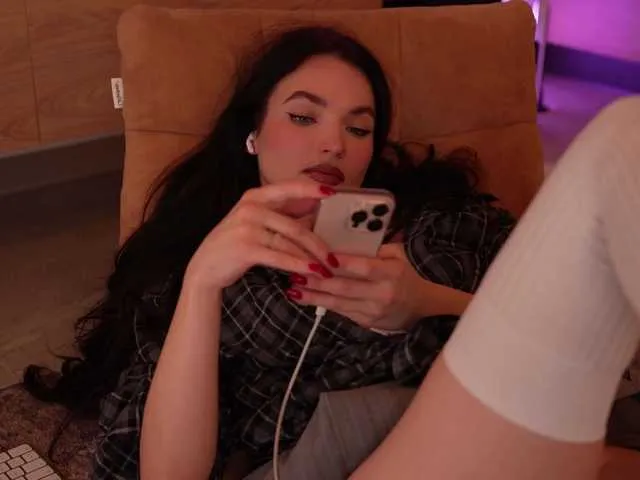 IvyHarpers – webcam model profile photo Image 18