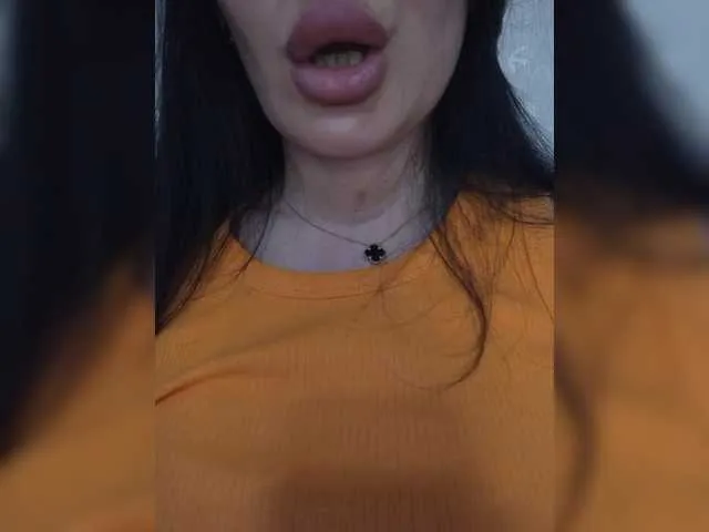 BABYVIK – webcam model profile photo Image 3