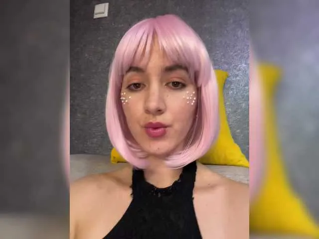 Milkkksheik-981 – webcam model profile photo