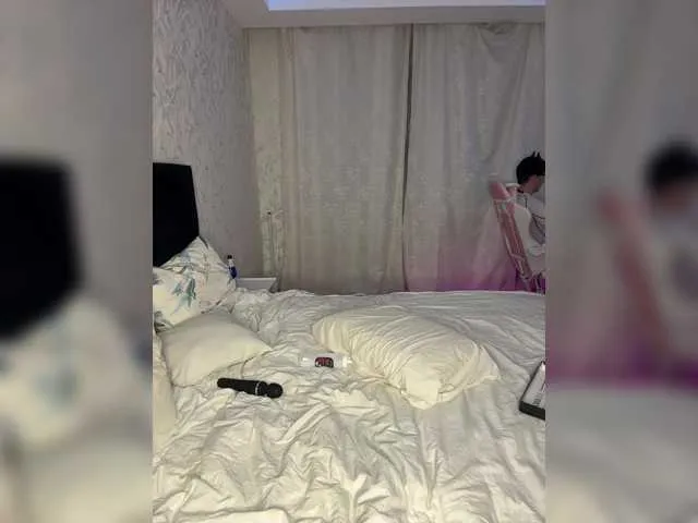 seraphine23 – webcam model profile photo Image 13