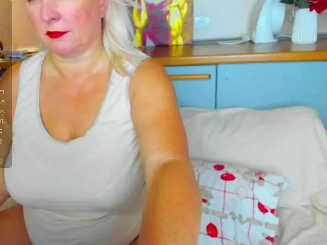 Monasteela – webcam model profile photo Image 7