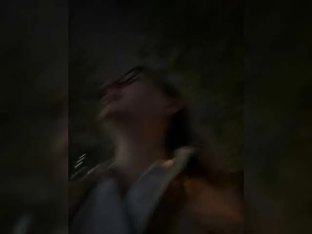 MollyBoston – webcam model profile photo Image 15