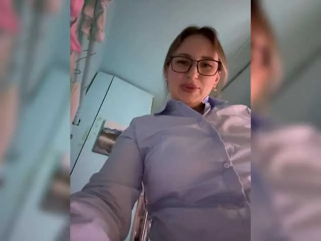 MollyBoston – webcam model profile photo Image 19