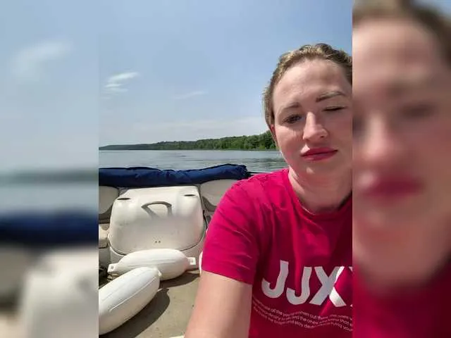 MOLLY-7 – webcam model profile photo