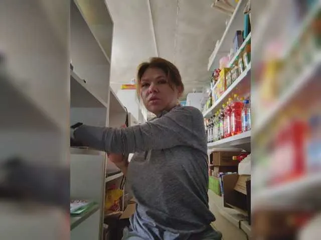 AnnieArias – webcam model profile photo Image 9