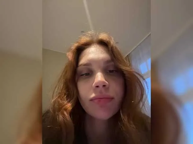 DaphneBecket – webcam model profile photo Image 2