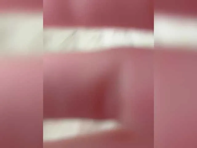 AdrianaAndrade – webcam model profile photo Image 4