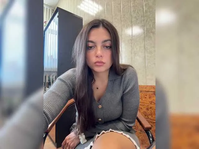 Anita – webcam model profile photo Image 14