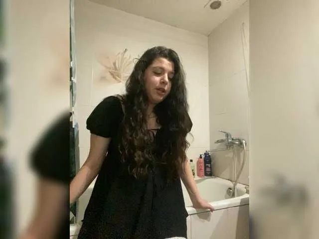 BeatriceVazqueze – webcam model profile photo Image 9