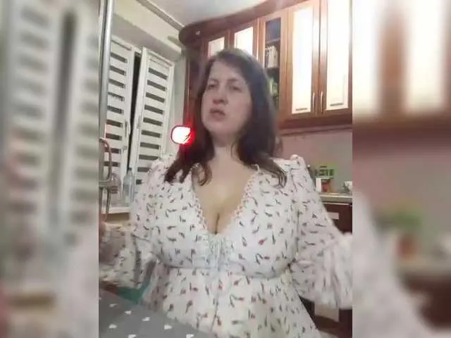 Dolce – webcam model profile photo Image 8