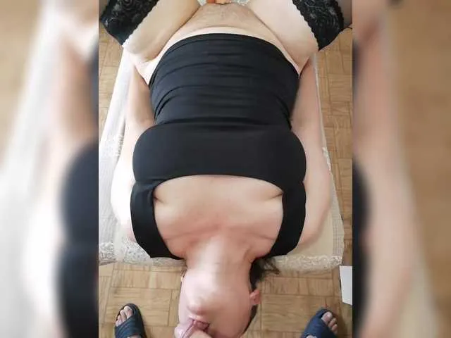 IvyStuart – webcam model profile photo Image 12