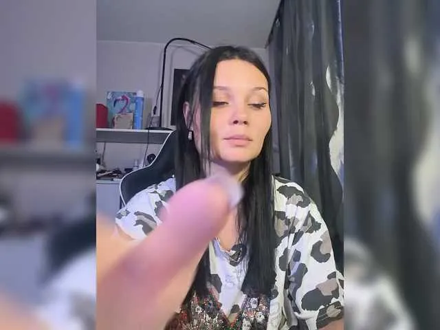 KateGale – webcam model profile photo Image 11