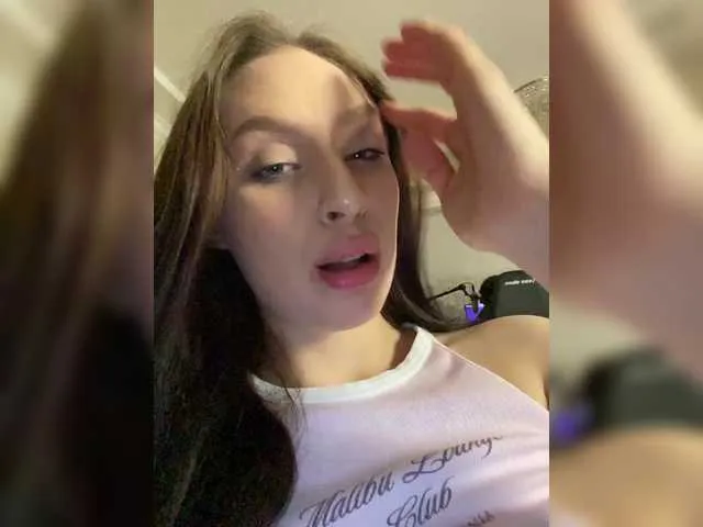 PaulinaGiovanni – webcam model profile photo Image 15