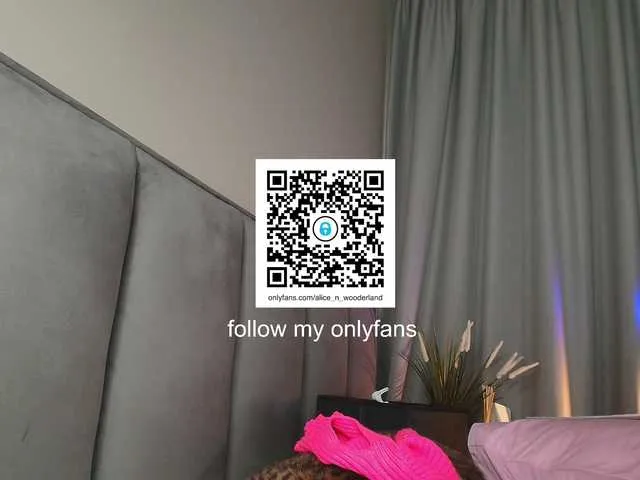 LilaSolace – webcam model profile photo Image 19