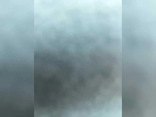 MiraKova – webcam model profile photo Image 2