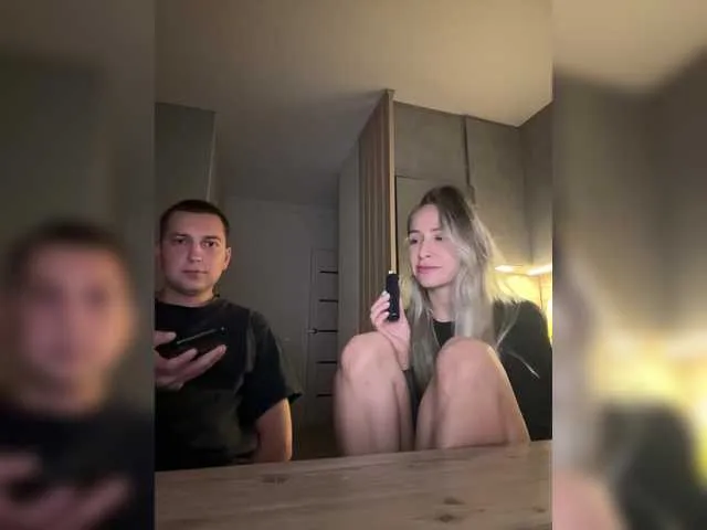 MiraKova – webcam model profile photo Image 6