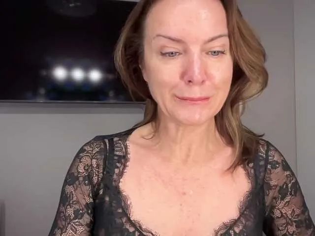 Dolce – webcam model profile photo Image 12