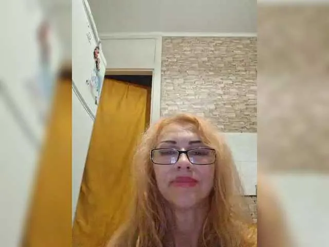 SarithaBroun – webcam model profile photo Image 14