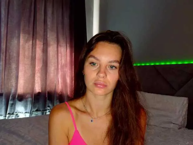 KateGale – webcam model profile photo Image 7