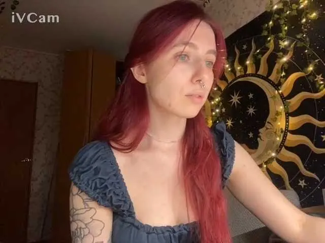 Dolce – webcam model profile photo Image 12