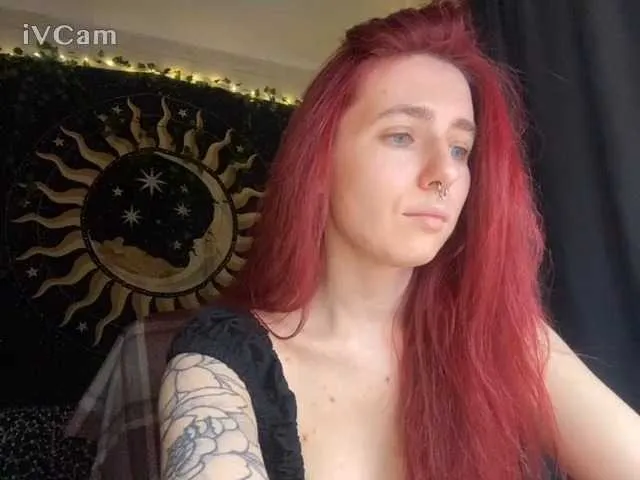 Dolce – webcam model profile photo Image 5