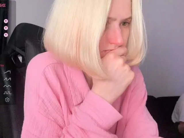 SherineNorth – webcam model profile photo Image 17