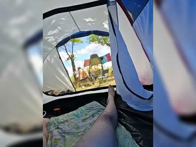 Carine – webcam model profile photo Image 11