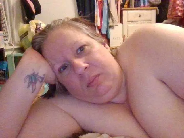 Dolce – webcam model profile photo Image 14