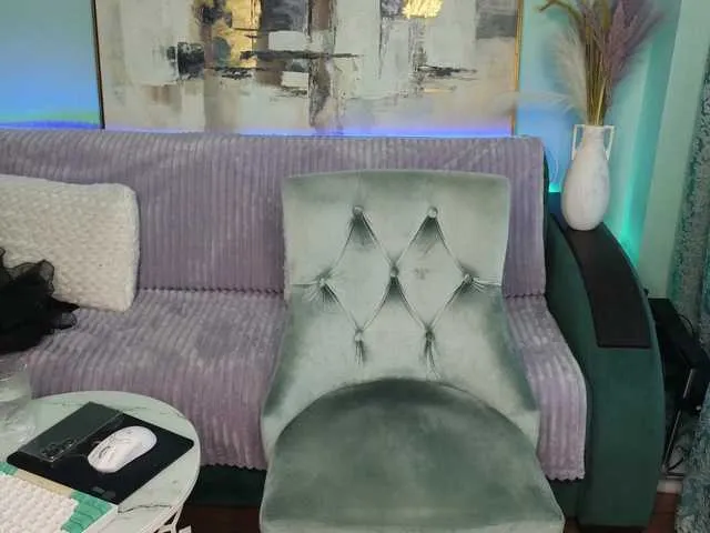 JessieLiu – webcam model profile photo Image 2