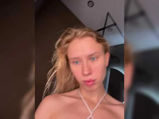 JessieLiu – webcam model profile photo Image 2