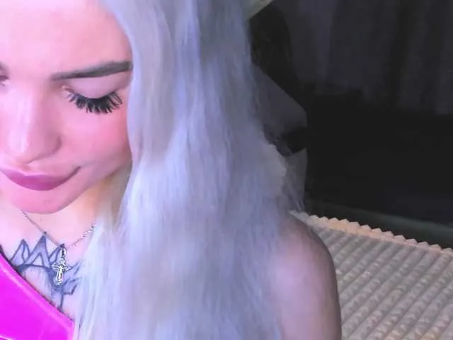 LovelyLydia – webcam model profile photo Image 17