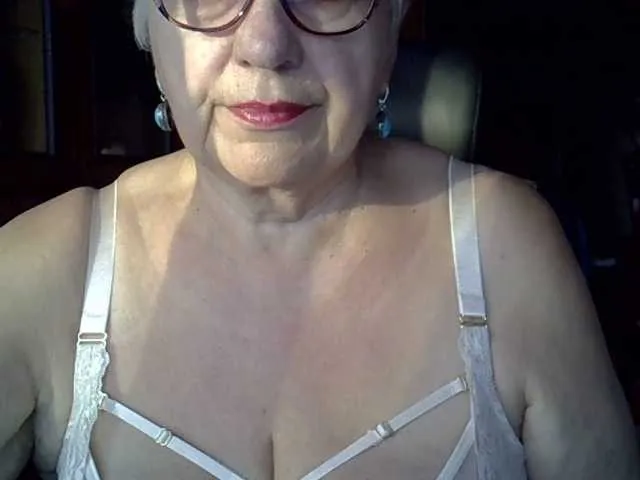 LallyRose – webcam model profile photo Image 10