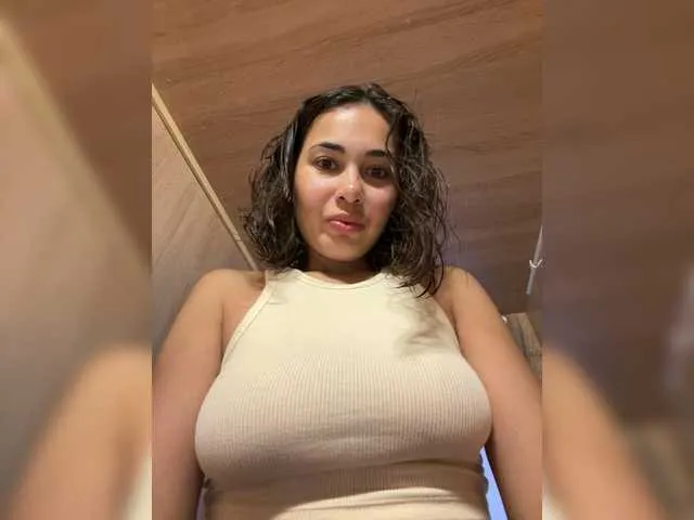 AnnAbbey – webcam model profile photo Image 10