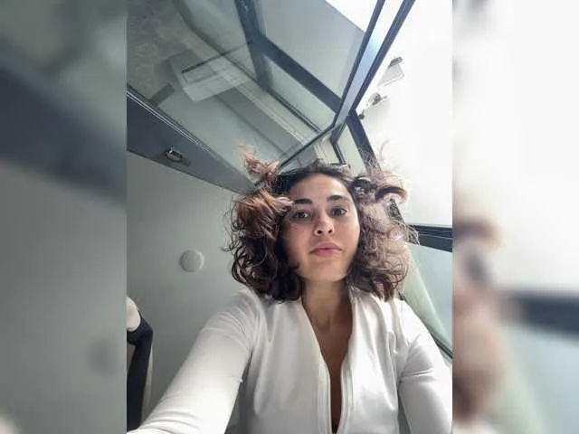 AnnAbbey – webcam model profile photo Image 13