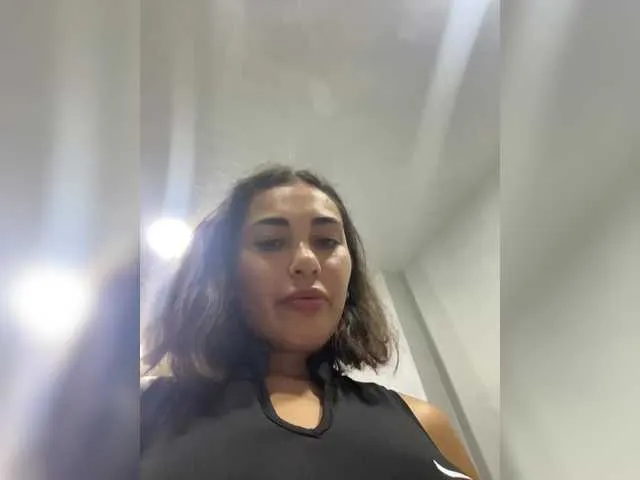 AnnAbbey – webcam model profile photo Image 2