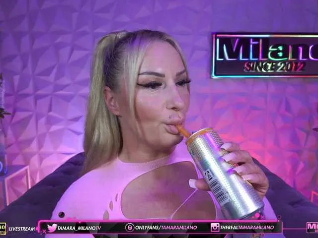 AnnieArias – webcam model profile photo Image 10