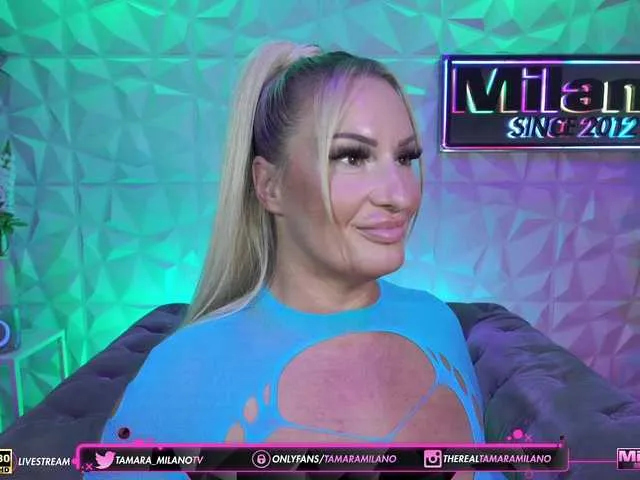 AnnieArias – webcam model profile photo Image 15