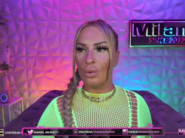 AnnieArias – webcam model profile photo Image 6