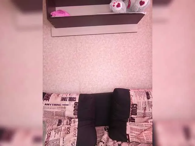 SweetieSinXXX – webcam model profile photo Image 4