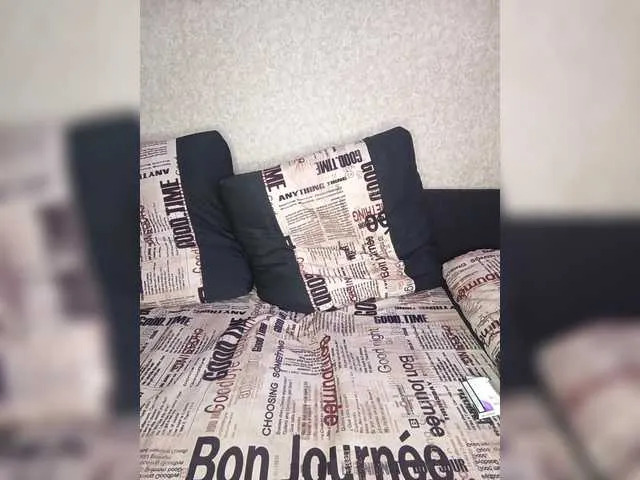 SweetieSinXXX – webcam model profile photo Image 6