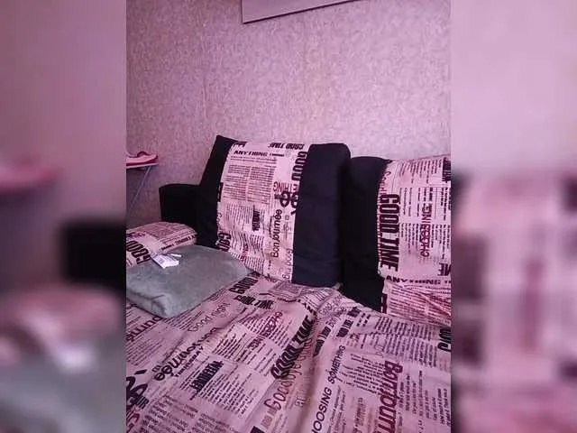 SweetieSinXXX – webcam model profile photo Image 7