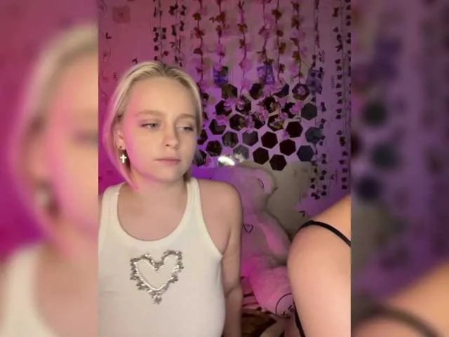 GrettaGrand – webcam model profile photo Image 17