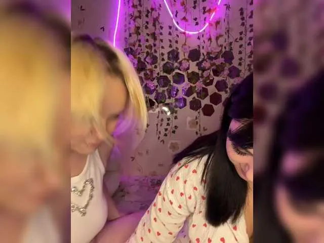 GrettaGrand – webcam model profile photo Image 4