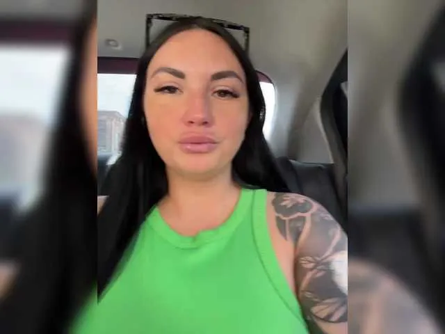 TokionaJoe – webcam model profile photo Image 12