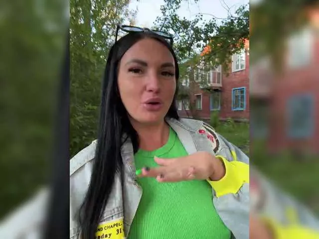 TokionaJoe – webcam model profile photo Image 6