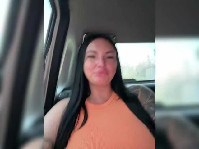 TokionaJoe – webcam model profile photo Image 9