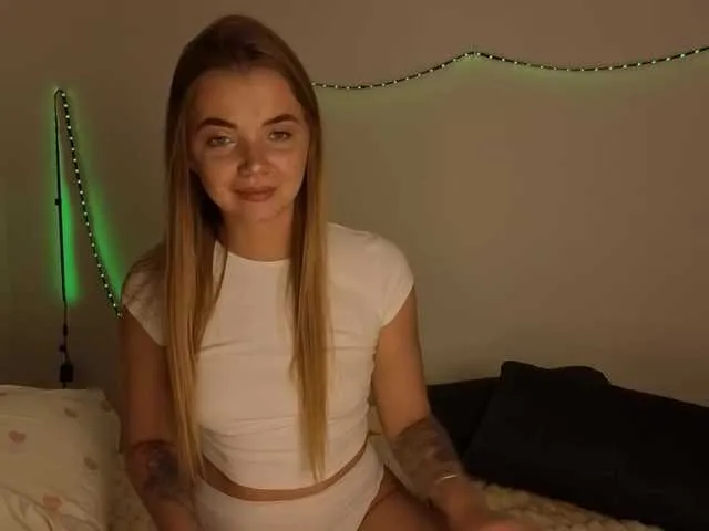 Seira__nn – webcam model profile photo Image 7