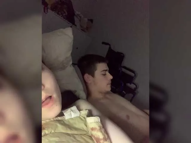 SweetCoople – webcam model profile photo Image 6