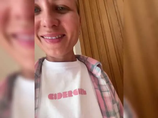 TessaMyst – webcam model profile photo Image 13