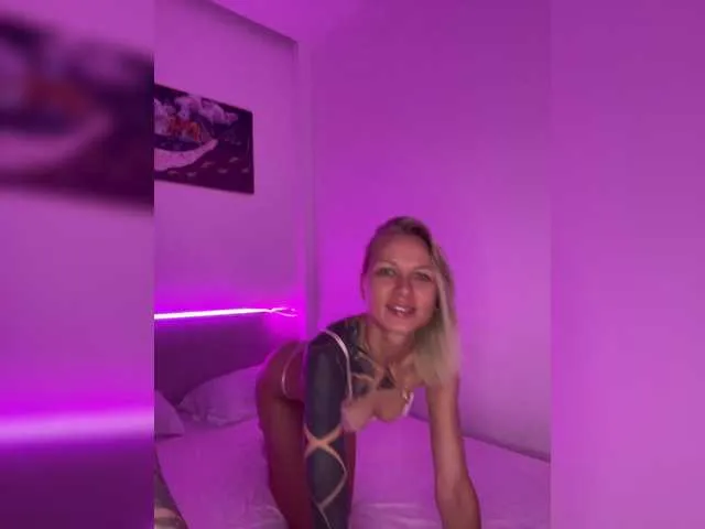 TessaMyst – webcam model profile photo Image 5